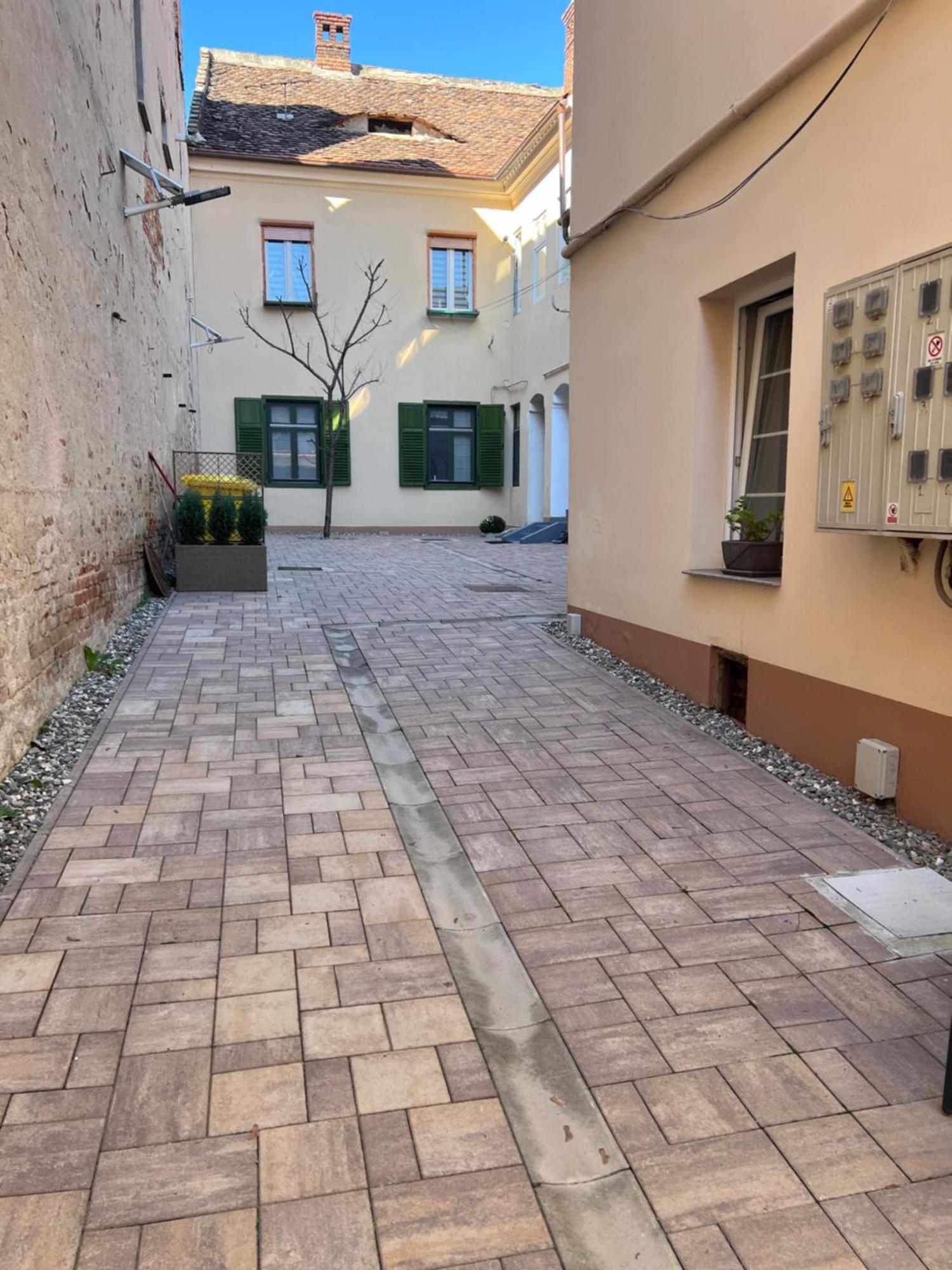 Star Center Sibiu Apartment Bagian luar foto